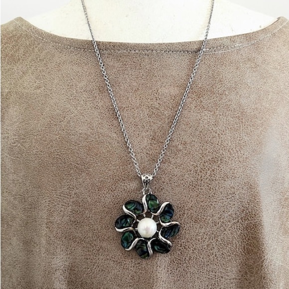 Stunning Vintage Abalone Pearl Silver Tone Flower Necklace Israel - Picture 4 of 6